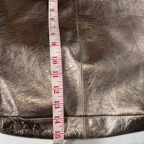 Kenneth Cole XL tote bag in burnished gold leather, w. brushed nickel hardware - Picture 14 of 16